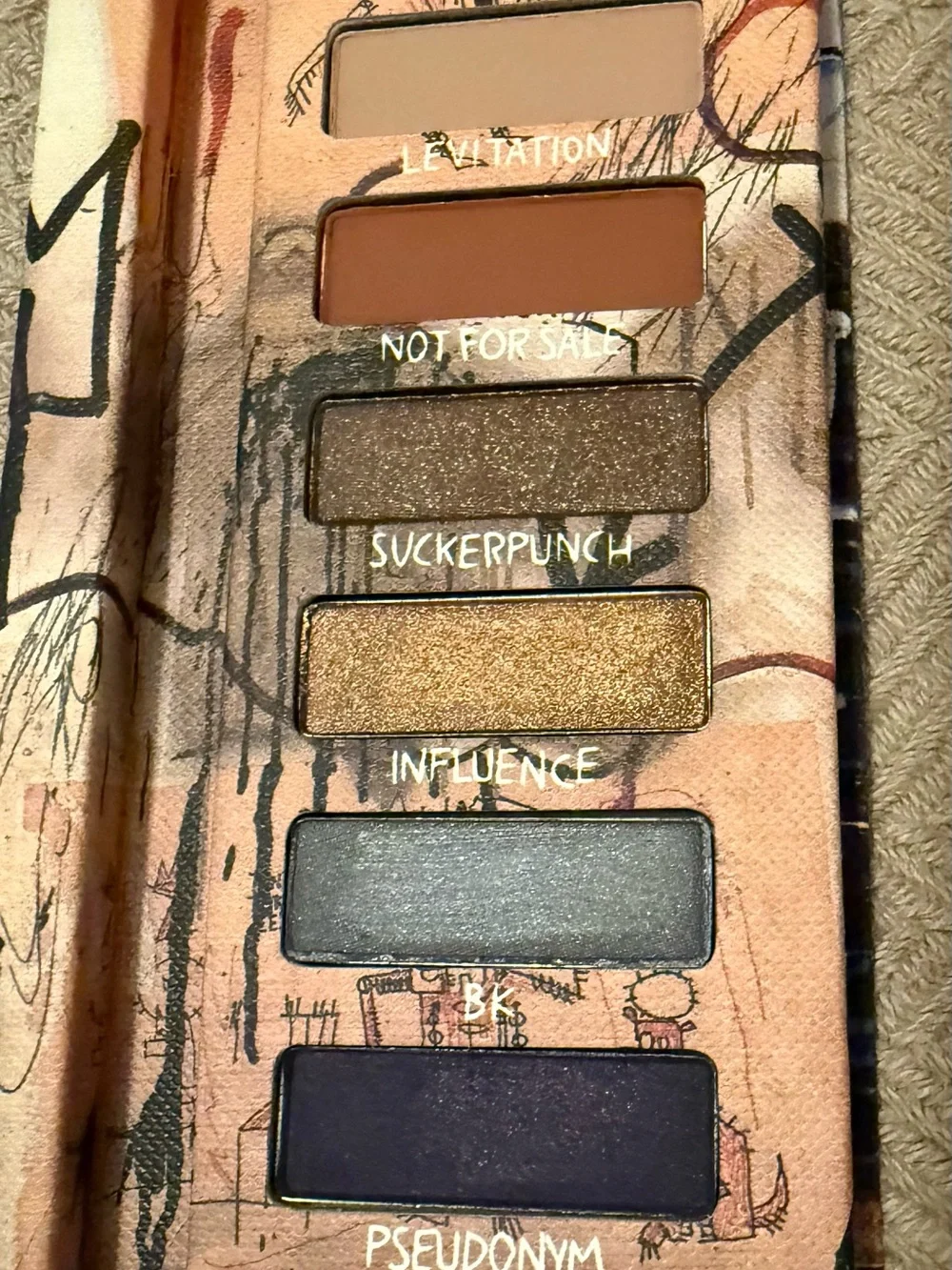 Urban Decay Single Eyeshadow - Suckerpunch Gold Shimmer